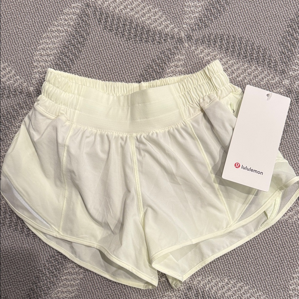 lululemon athletica Women's Athletic Shorts in Light Cream